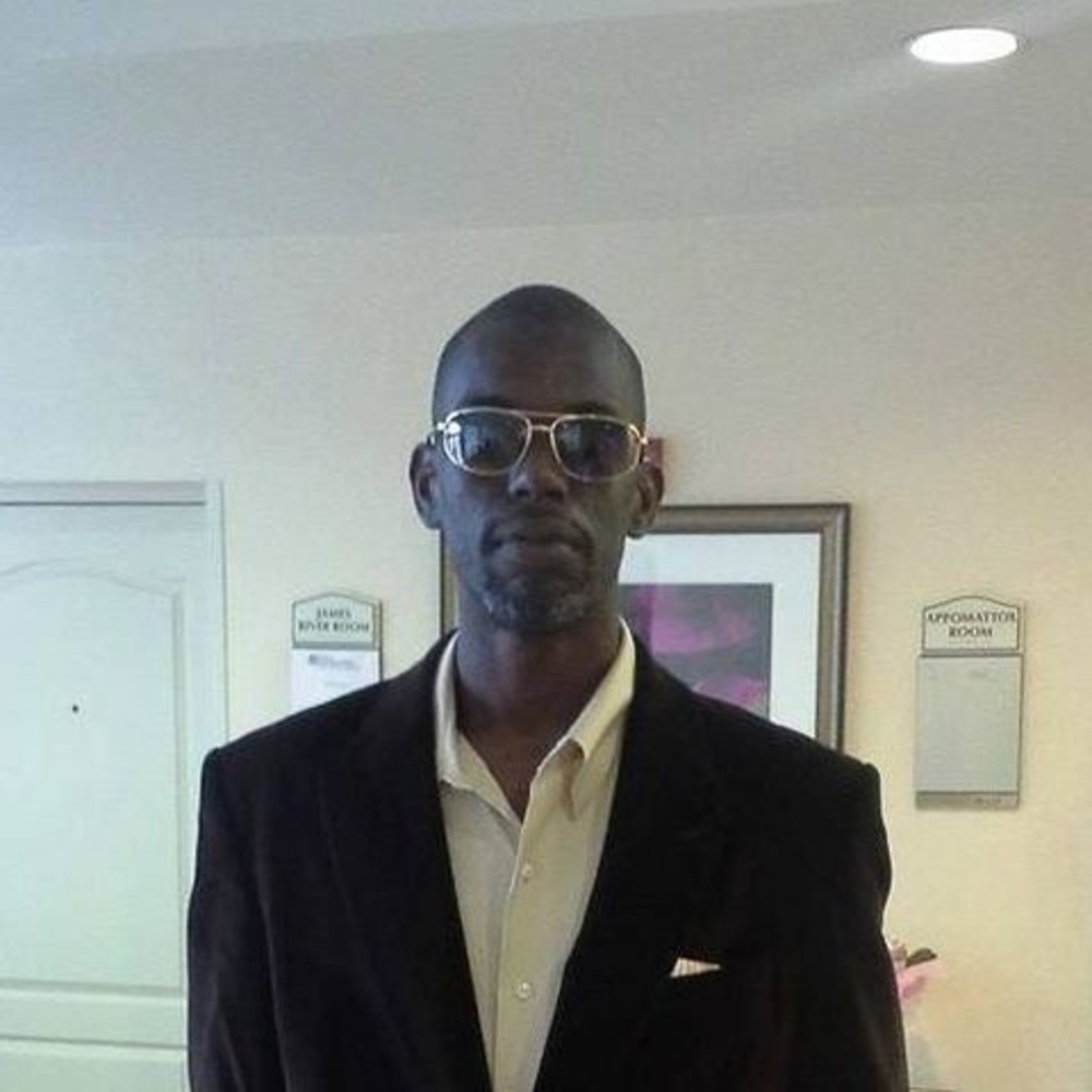 Meet your Posher, Lawrence